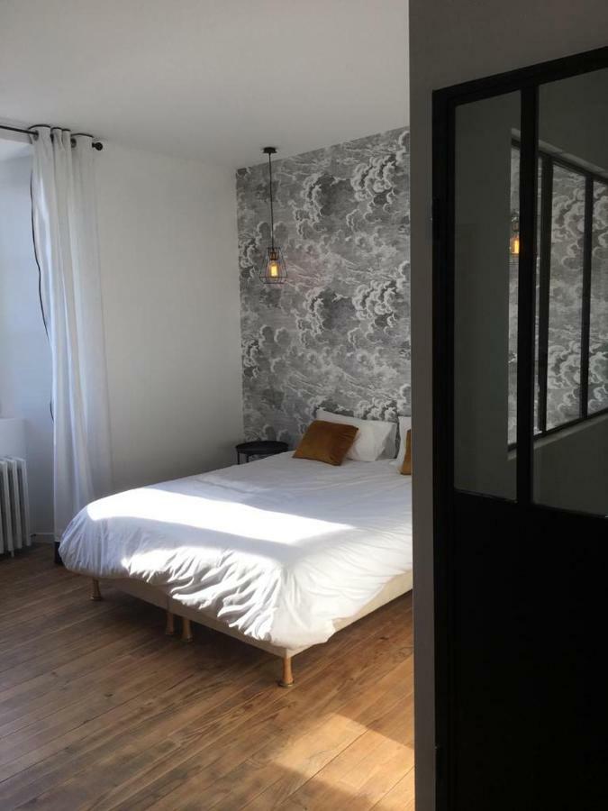La Cure Grande Maison De Charme De 2 A 14 Personnes Saint-Urcize Exterior photo